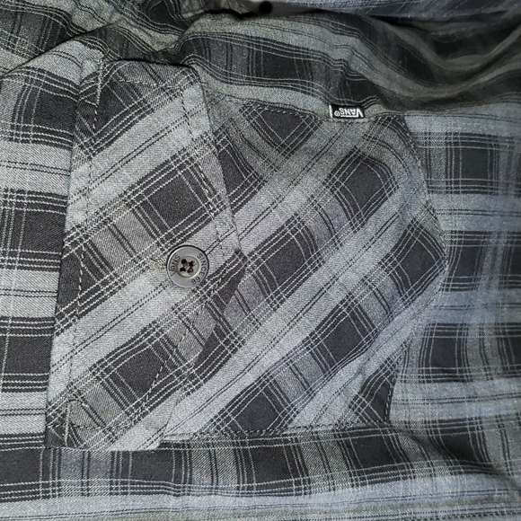 Vans Plaid Long Sleeve Button Down Shirt - Picture 5 of 11